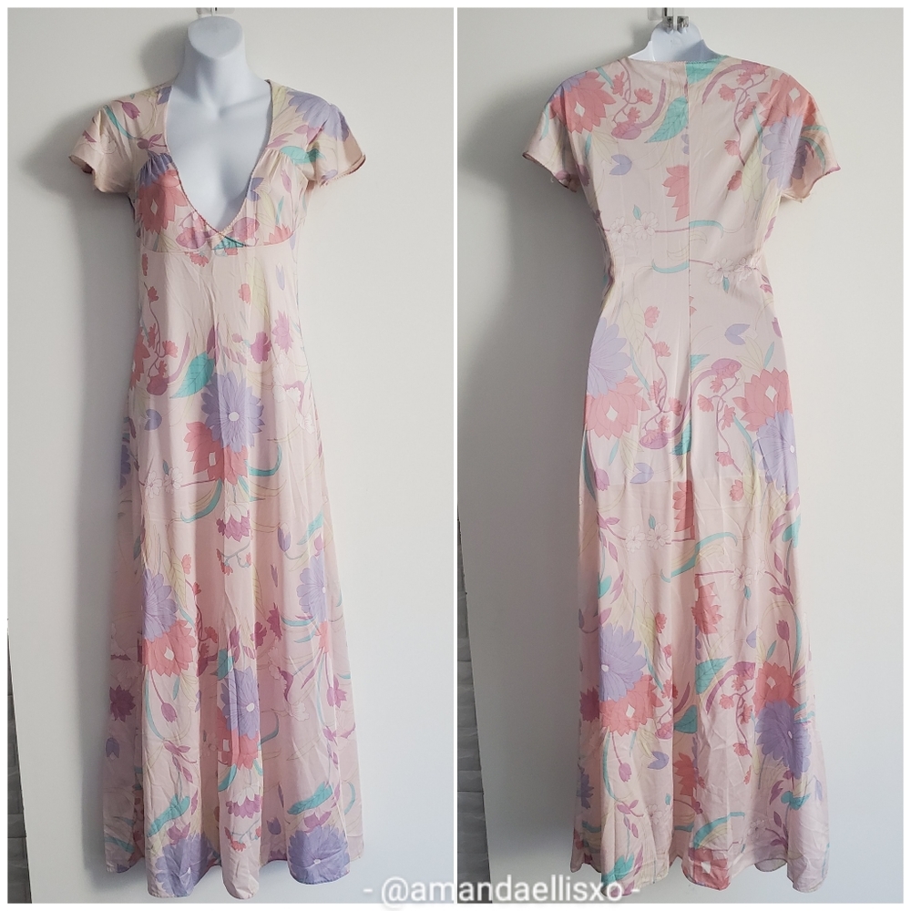 Vintage 1970's John Kloss For Cira Floral Print Cap Sleeve Night Gown